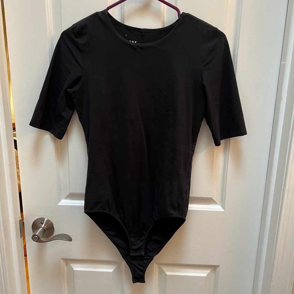 Everlane The Short-Sleeve Crew Neck Bodysuit - Bikini style in small